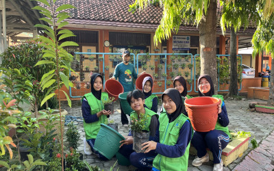 SMP Negeri 2 Kota Tegal Siapkan Langkah Menuju Adiwiyata Mandiri